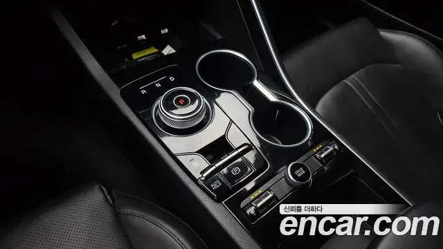 Kia K5 2020 — Photo 2/21