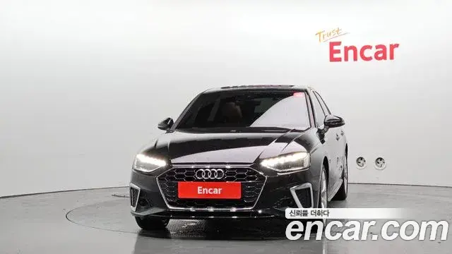 Audi A4 2021 — Şəkil 1/20