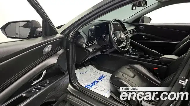 Hyundai The New Avante Hybrid 2022 — ფოტო 9/20