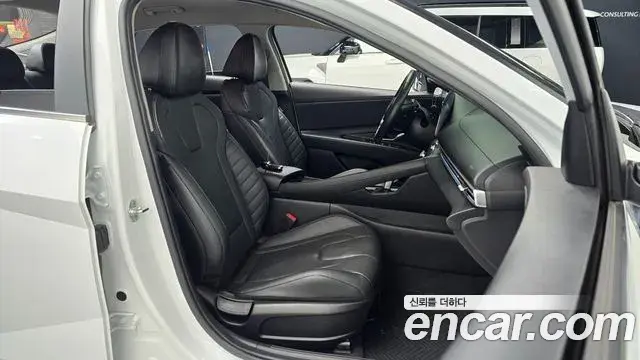 Hyundai The New Avante Hybrid 2020 — Photo 14/20