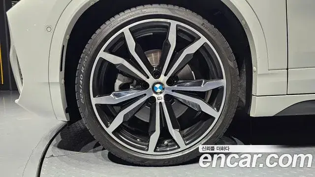 BMW X2 2023 — Photo 13/20