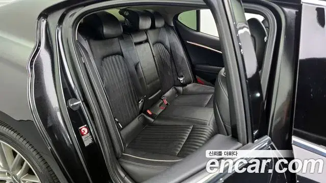 Genesis G70 2020 — Şəkil 11/20