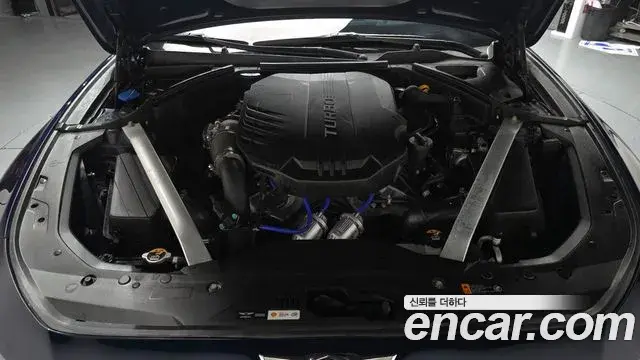 Genesis G70 2019 — Photo 1/20