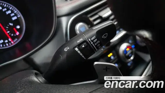 Genesis G70 2019 — Photo 10/20