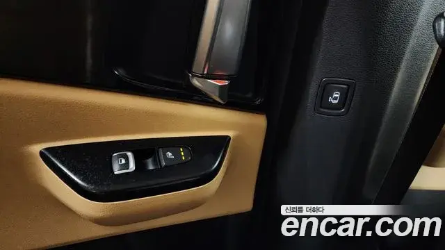 Kia Carnival 2020 — Photo 3/20