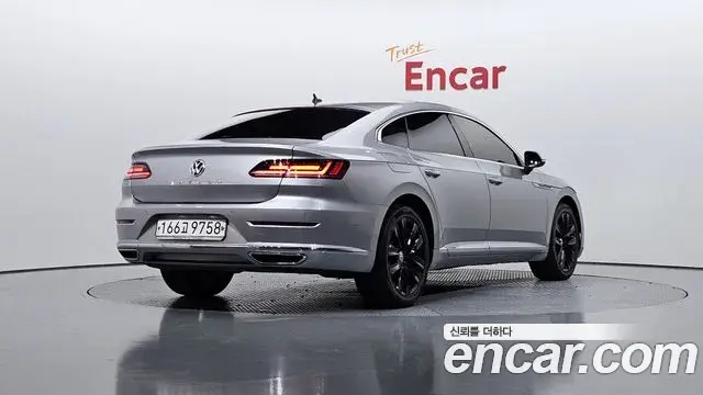 Volkswagen Arteon 2019 — Фото 2/20