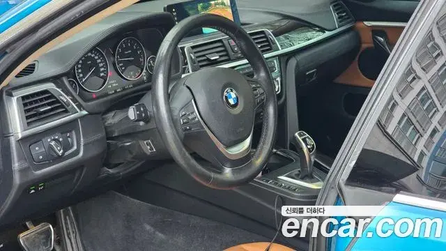 BMW 4 Series 2018 — Şəkil 13/16