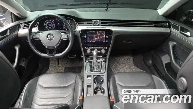Volkswagen Arteon 2019 — Şəkil 16/20