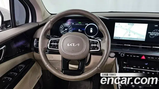 Kia Carnival 2021 — Фото 13/20