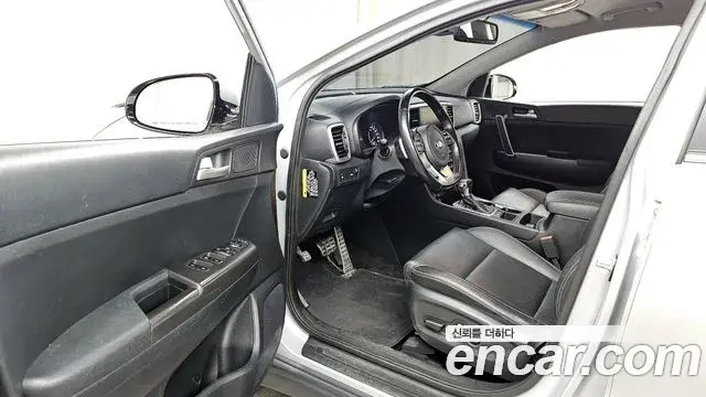 Kia Sportage The Bold 2019 — ფოტო 7/20