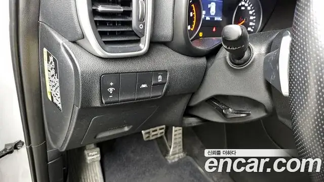 Kia Sportage The Bold 2019 — ფოტო 18/20