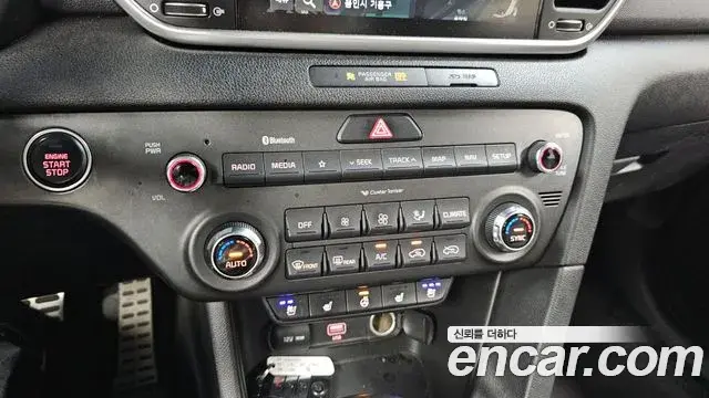 Kia Sportage The Bold 2019 — ფოტო 11/20