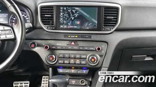 Kia Sportage The Bold 2019 — ფოტო 16/20