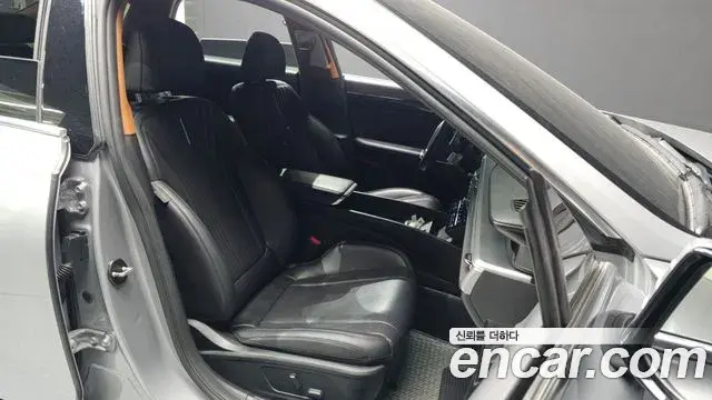 Hyundai Grandeur Hybrid 2023 — ფოტო 14/20