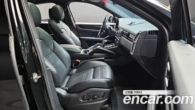 Porsche Cayenne 2022 — Şəkil 14/20
