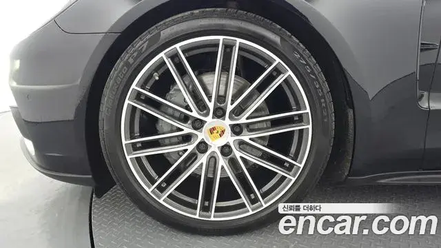 Porsche Panamera 2018 — Şəkil 2/20