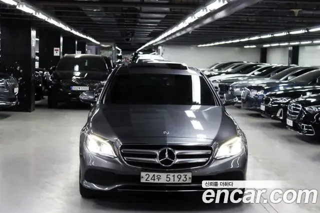 Mercedes-Benz E-Class 2018 — Şəkil 1/20