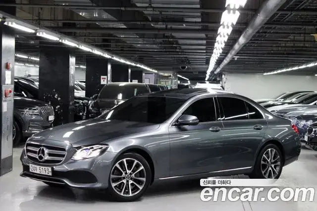 Mercedes-Benz E-Class 2018 — Şəkil 15/20