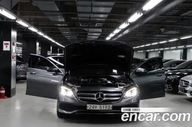 Mercedes-Benz E-Class 2018 — Şəkil 10/20