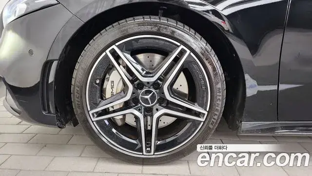 Mercedes-Benz A-Class 2022 — Photo 3/20