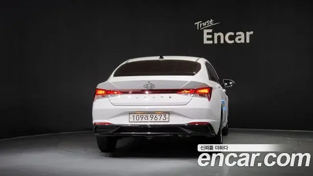 Hyundai The New Avante Hybrid 2023 — Şəkil 10/31