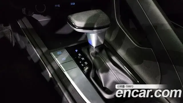 Hyundai The New Avante Hybrid 2023 — Şəkil 23/31