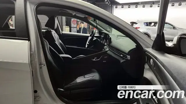 Hyundai The New Avante Hybrid 2023 — Şəkil 1/31