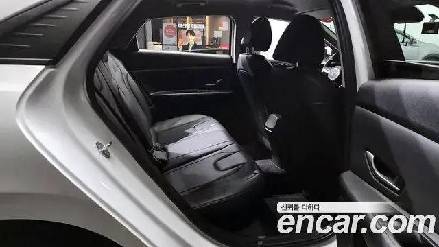 Hyundai The New Avante Hybrid 2023 — Şəkil 9/31