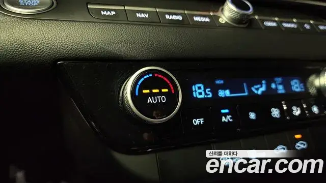 Hyundai The New Avante Hybrid 2023 — Şəkil 12/31