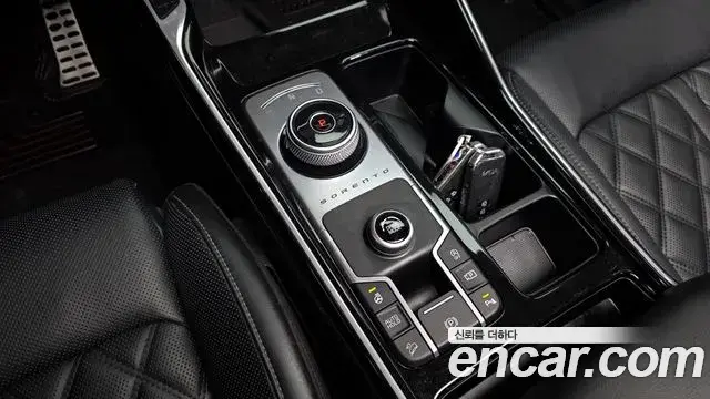 Kia Sorento 2022 — Фото 9/20