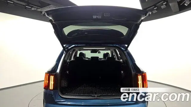 Kia Sorento 2022 — Фото 20/20