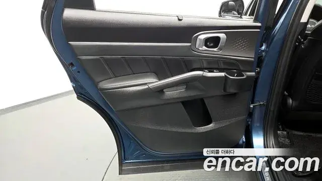 Kia Sorento 2022 — Photo 19/40