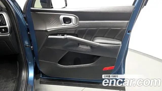 Kia Sorento 2022 — Photo 22/40