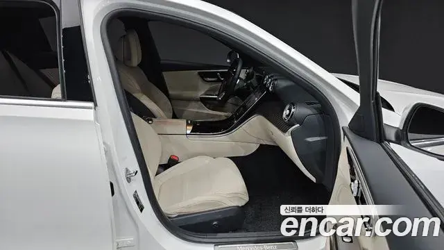 Mercedes-Benz C-Class 2023 — ფოტო 30/30