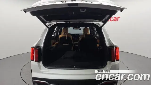 Kia Sorento 2021 — Фото 20/20
