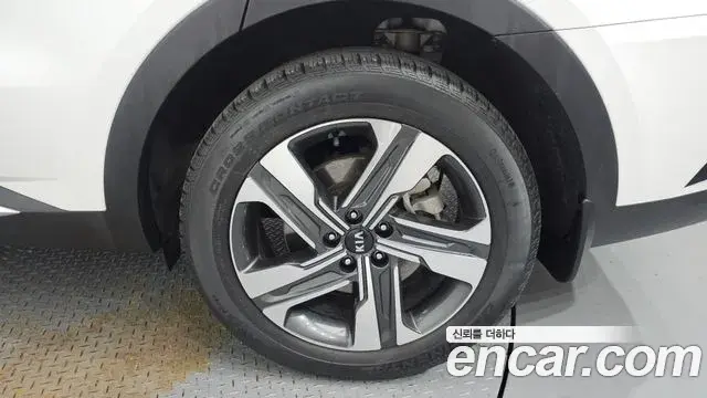 Kia Sorento 2021 — Photo 1/38