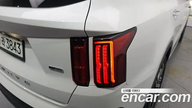 Kia Sorento 2021 — Photo 13/38