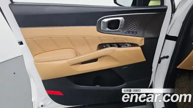 Kia Sorento 2021 — Photo 29/38