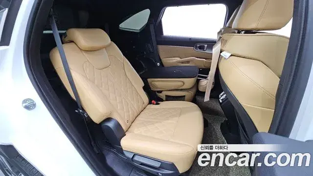 Kia Sorento 2021 — Photo 6/38