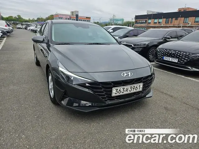 Hyundai The New Avante Hybrid 2021 — Photo 2/20