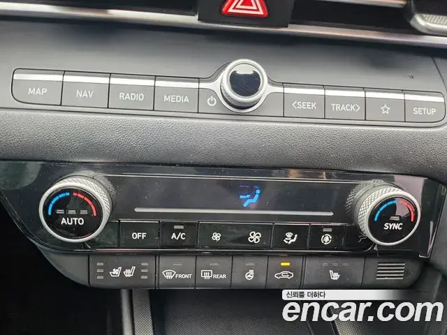 Hyundai The New Avante Hybrid 2021 — Photo 20/20