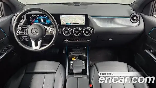 Mercedes-Benz GLA-Class 2021 — Şəkil 4/30