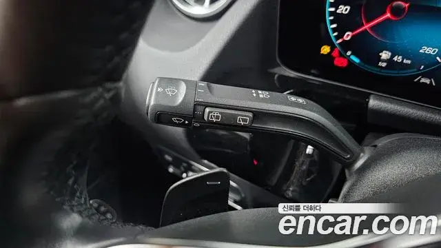 Mercedes-Benz GLA-Class 2021 — Şəkil 1/30