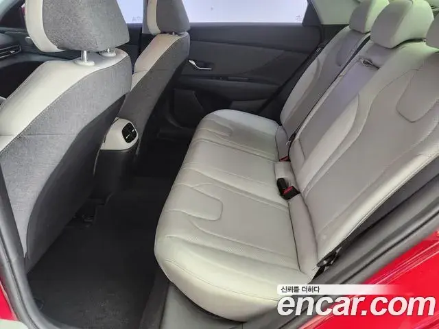 Hyundai Avante 2021 — Фото 8/20