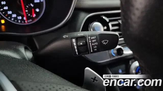 Genesis G70 2019 — ფოტო 27/35