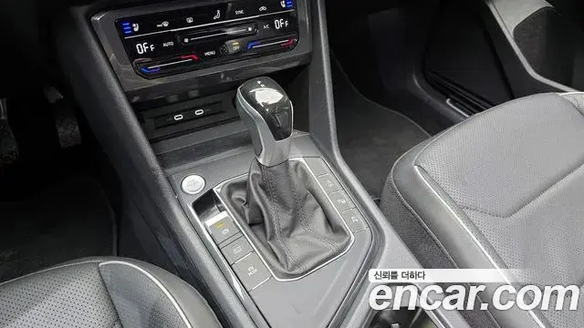 Volkswagen Tiguan Allspace 2022 — ფოტო 18/40