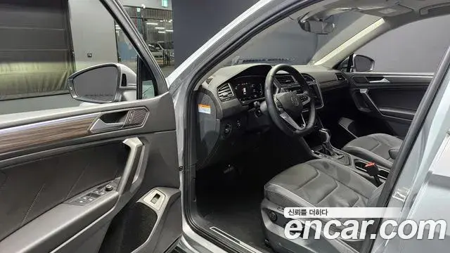 Volkswagen Tiguan Allspace 2022 — ფოტო 16/40