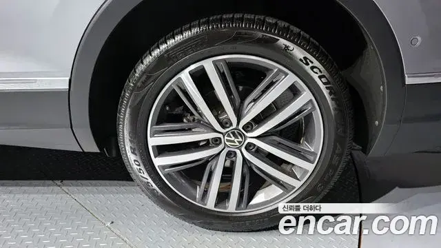 Volkswagen Tiguan Allspace 2022 — ფოტო 14/40