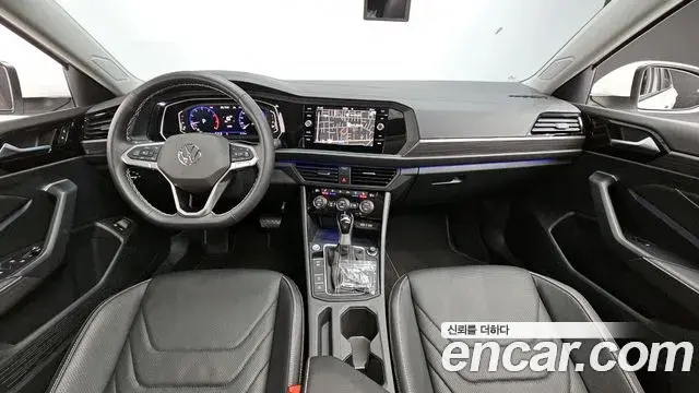 Volkswagen Jetta 2024 — ფოტო 24/35
