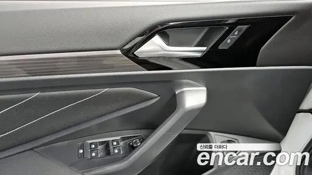 Volkswagen Jetta 2024 — ფოტო 25/35